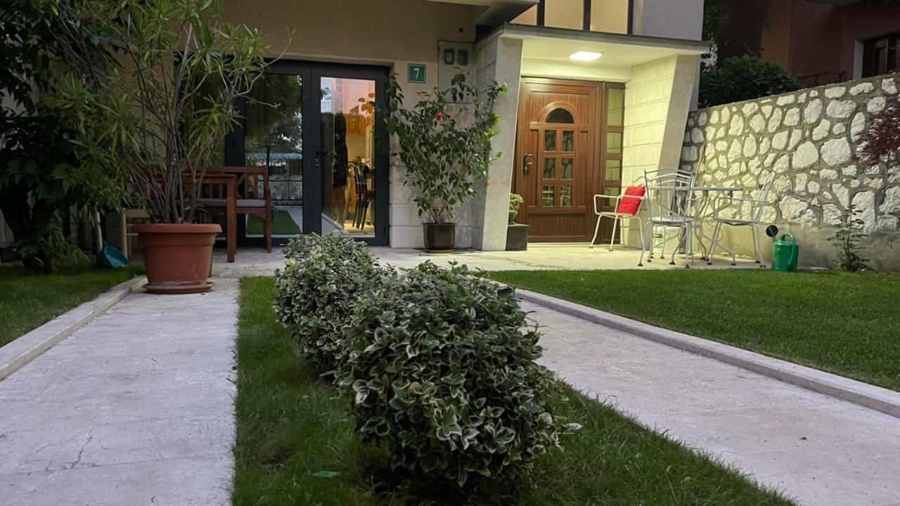 Visoko New Concept - 7 Minutes From The Pyramids - City Center Exterior photo